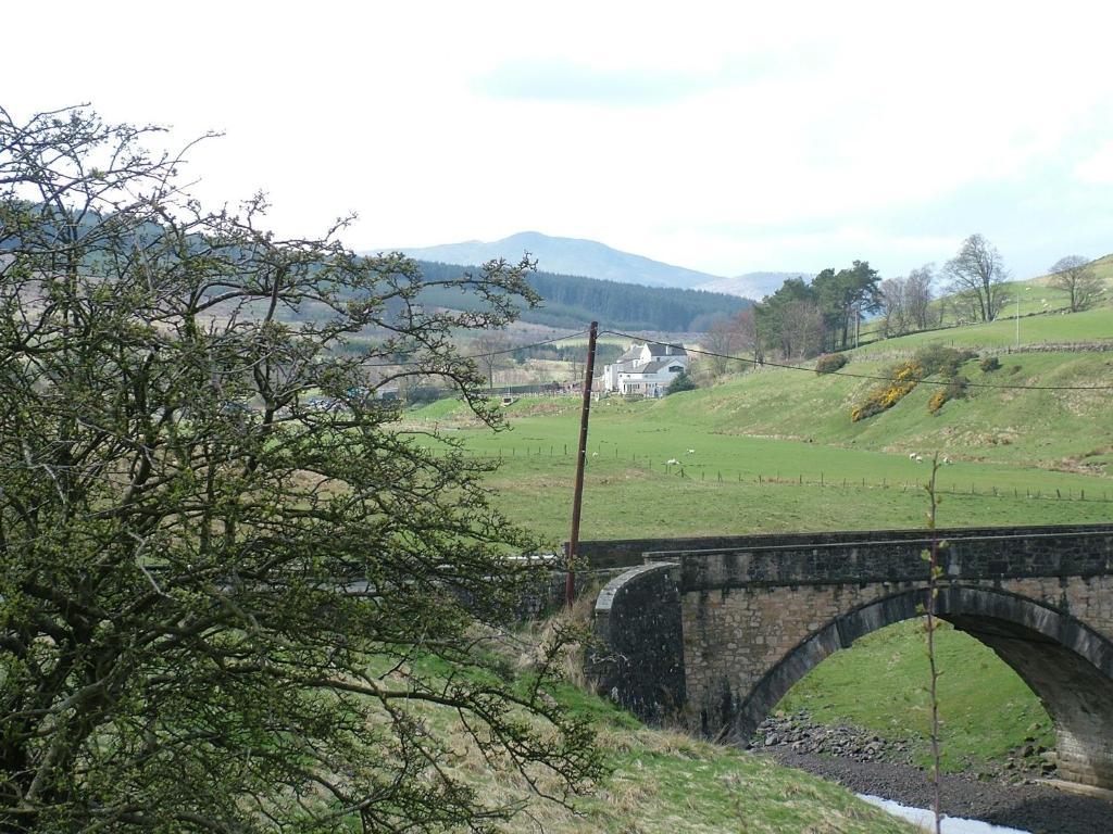 Carronbridge Guest House Kilsyth Esterno foto